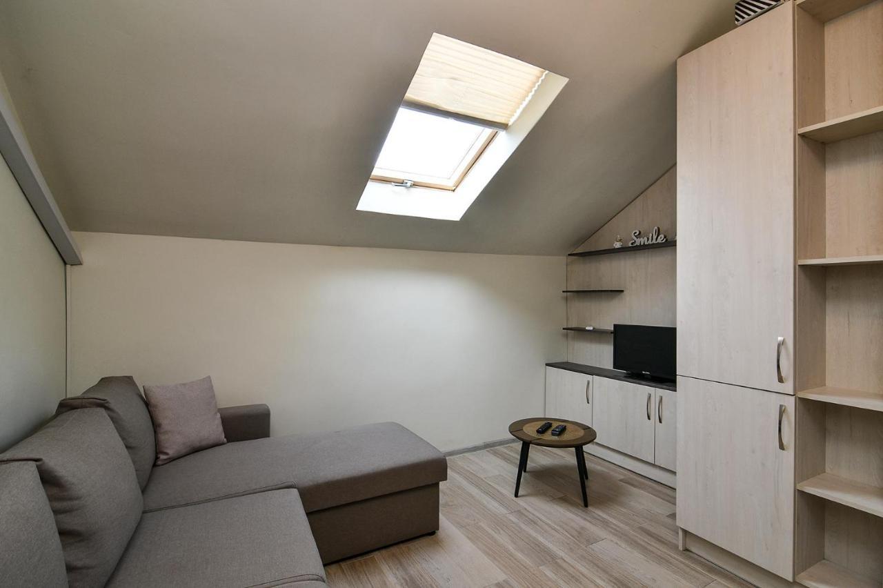 Small Studio On Budget In The Heart Of City Βάρνα Εξωτερικό φωτογραφία